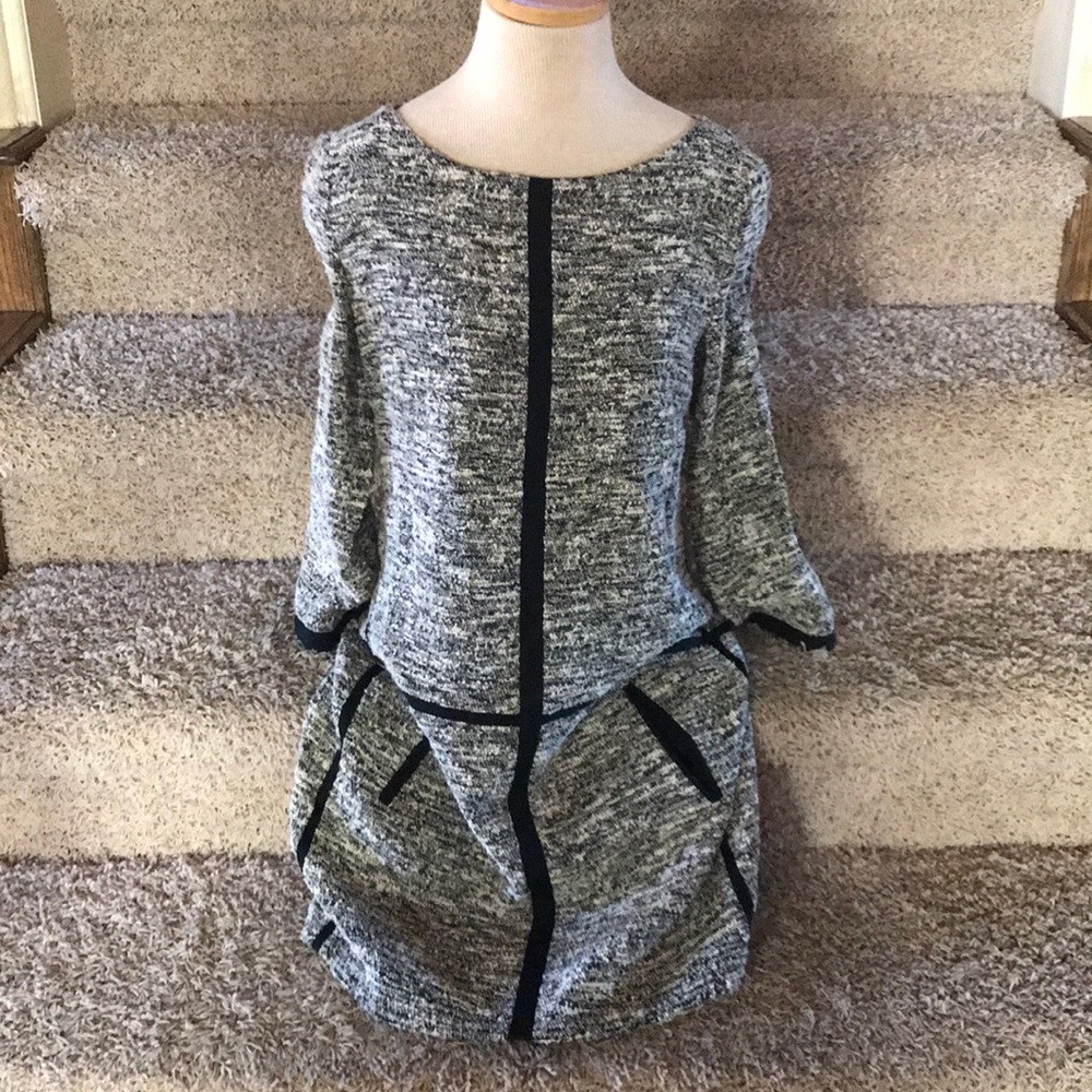 Chic tweed dress